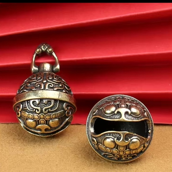 Solid brass bell - Picture 2 of 6